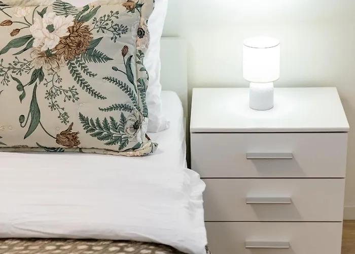 Modern Airport - Bts & Avion Mall Apartamento Bratislava