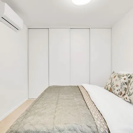 Modern Airport - Bts & Avion Mall 公寓 布拉迪斯拉发