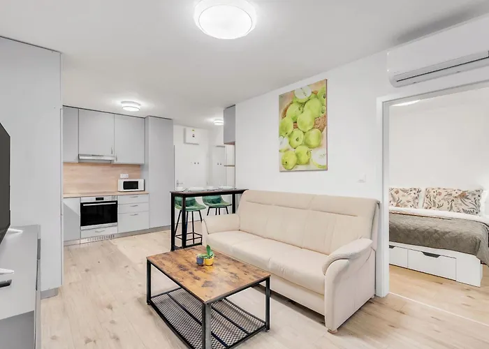 Modern Airport - Bts & Avion Mall 公寓