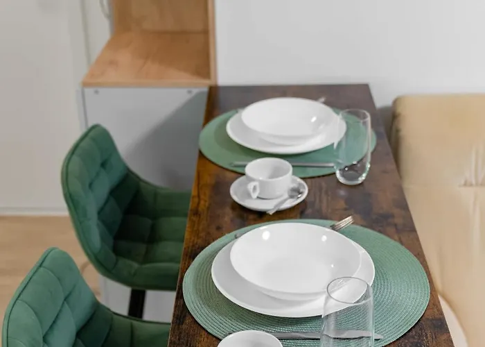 Modern Airport - Bts & Avion Mall